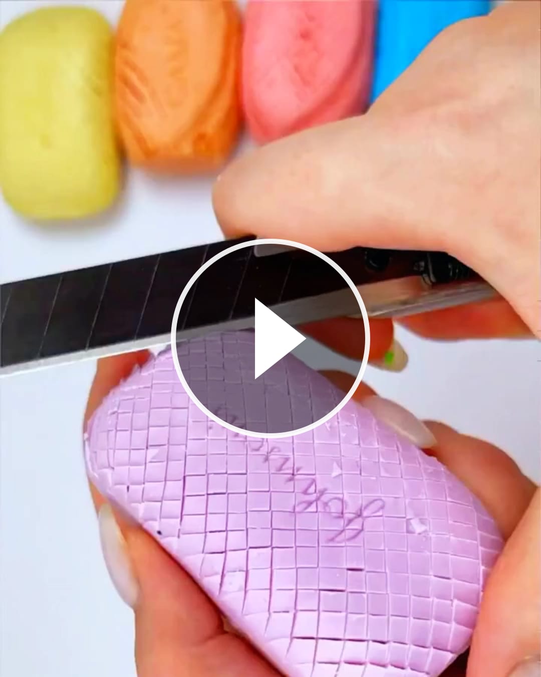 I can watch videos like this for hours. Do you guys also like these types of videos? – @tistae