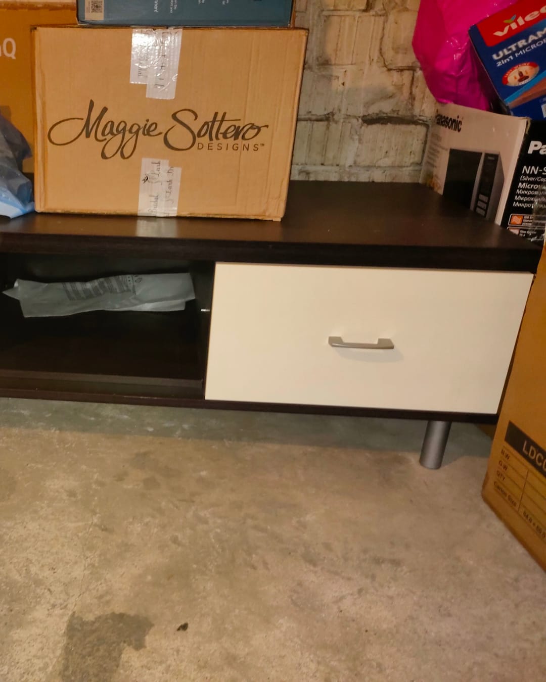 TV Board aus echtem Holz (ist schwer) #verkaufe für 20€ mit paar…