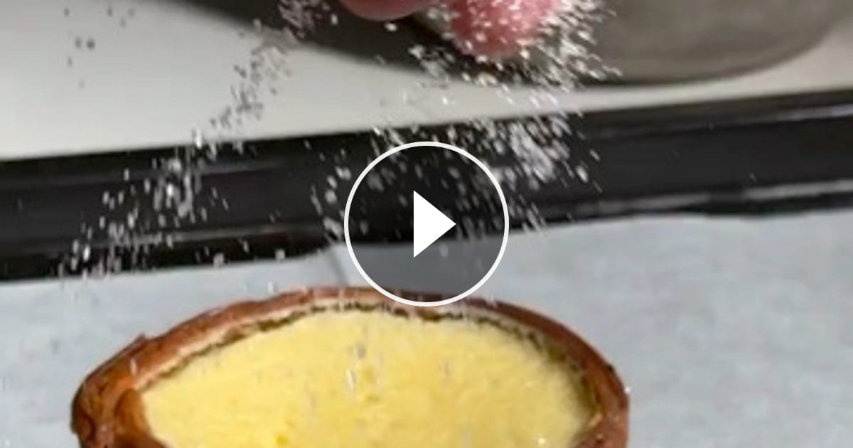 Delicious Crème Brûlée Puff Pastry Tart featuring a laminated crust and a rich vanilla custard filling with a… – @food.horizon