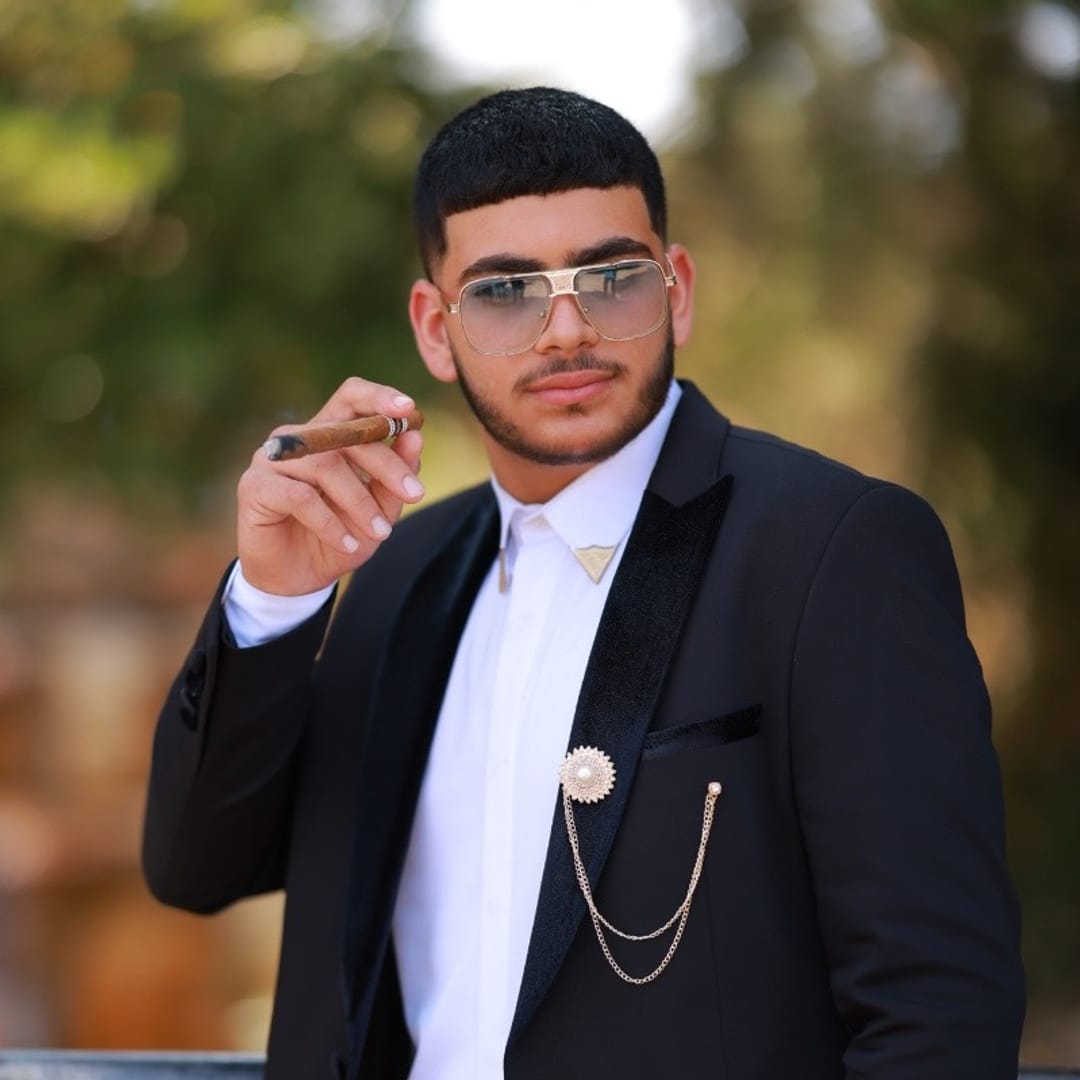 @yousef_khalil on ReverseGram